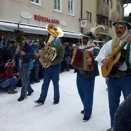 Haus Hornsteiner Barbara Appartamento Mittenwald